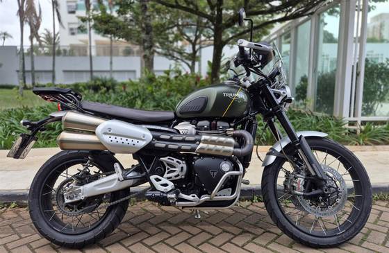 TRIUMPH BONNEVILLE SCRAMBLER 1200 XC 